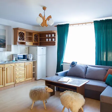Miedzy Owcami Z Elektrycznymi Rowerami Apartment Sromowce Wyzne