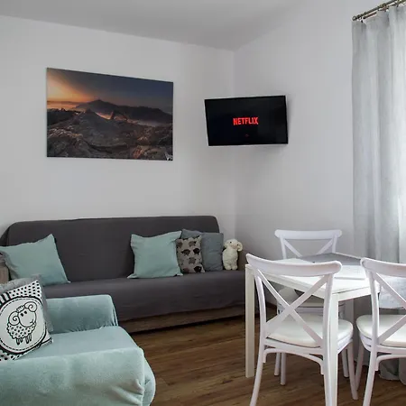 Appartement Miedzy Owcami Breakfast & E-bikes Sromowce Wyzne