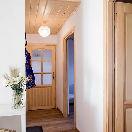 Miedzy Owcami Z Elektrycznymi Rowerami Apartment