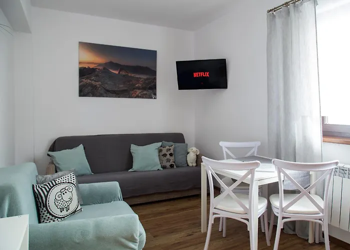 Apartament Miedzy Owcami Breakfast & E-bikes Sromowce Wyzne