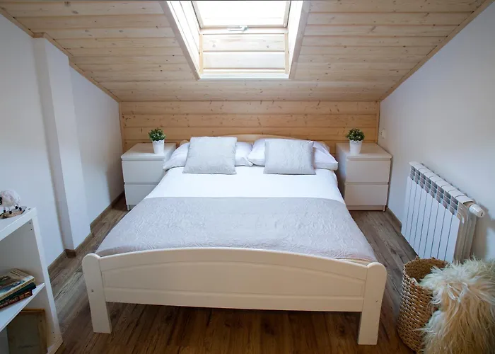 Miedzy Owcami Breakfast & E-bikes Apartament Sromowce Wyzne